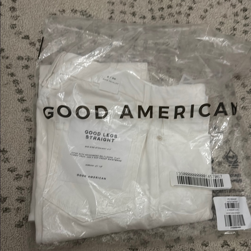 NWT Good American - Good Legs A - Straight White Jeans, Size 2/26.
